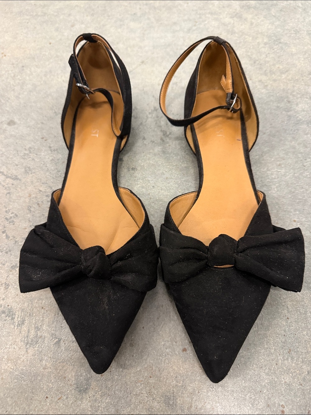 Nine West Black Pointed-Toe Bow Ankle-Strap Flats